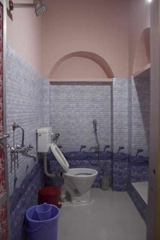 Yogi Lodge Varanasi Ngoại thất bức ảnh