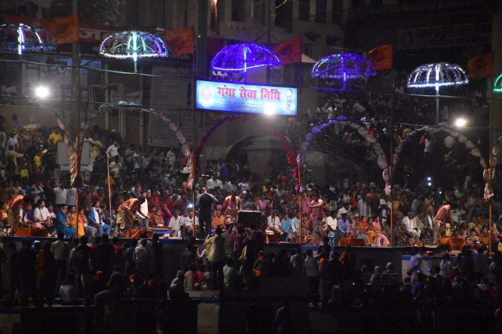 Yogi Lodge Varanasi Ngoại thất bức ảnh