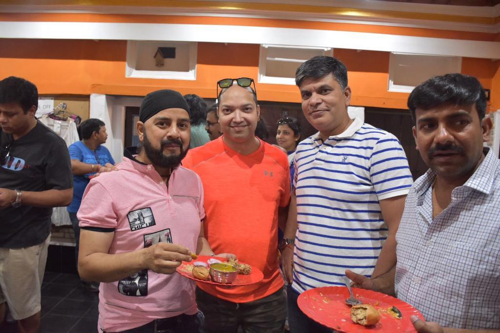 Yogi Lodge Varanasi Ngoại thất bức ảnh