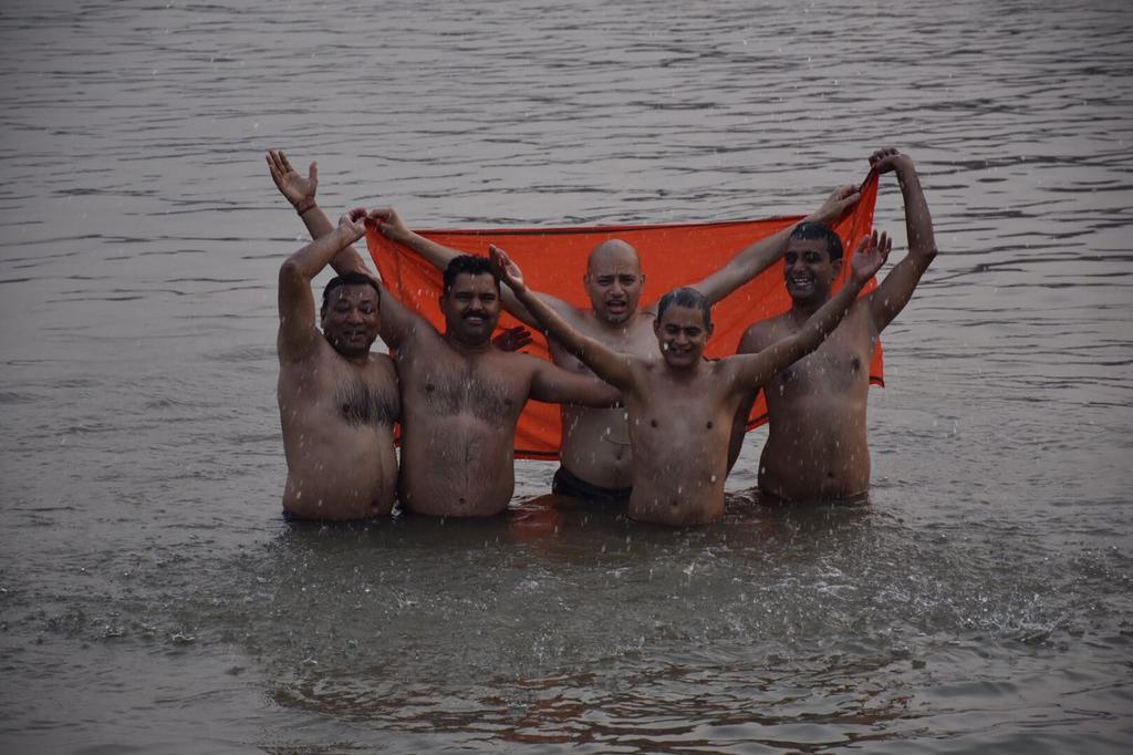 Yogi Lodge Varanasi Ngoại thất bức ảnh