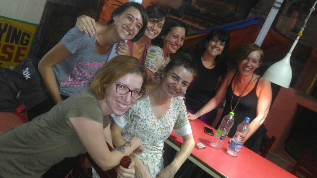 Yogi Lodge Varanasi Ngoại thất bức ảnh